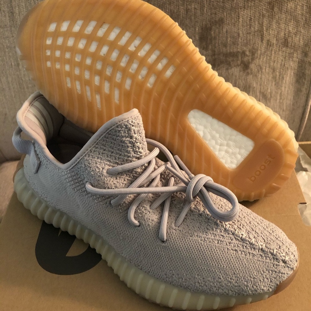 SOLD-Yeezy Boost 350 V2 Sesame